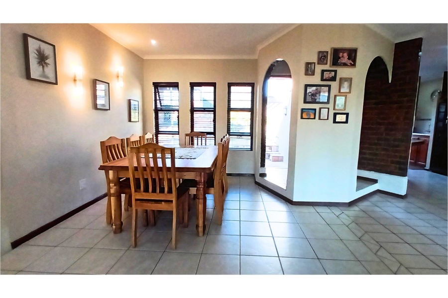 4 Bedroom Property for Sale in Dorchester Heights Eastern Cape